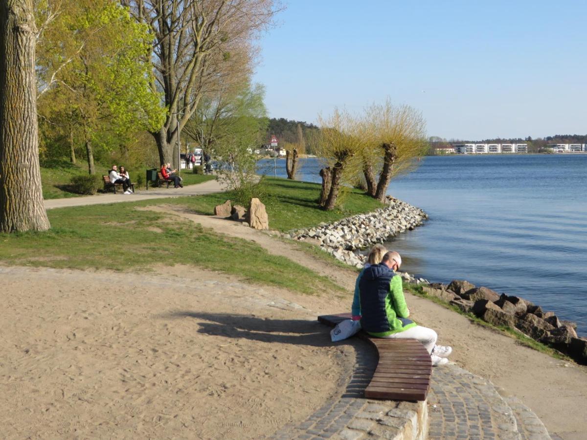 Ferienwohnungen "Marie" Mit Terrassen, Inclusive Park- Und Stellplaetze Am Haus, Mueritz-Strand Nur 700M, Altstadt 10Min, Ruhige Lage, ヴァーレン エクステリア 写真
